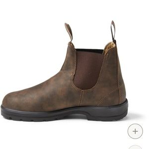 Blundstone Classic 550 Chelsea Boots Size 8.5 in Rustic Brown